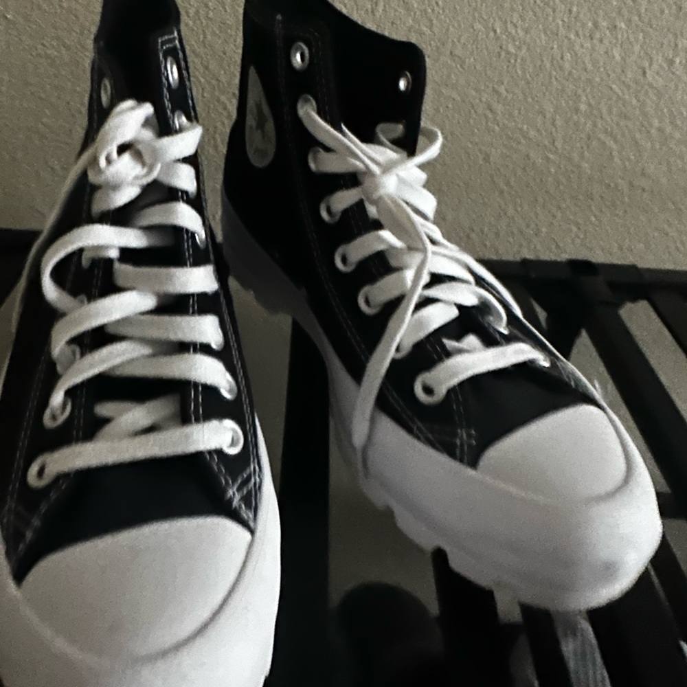 Women’s Converse Chuck Taylor ALL STAR LUGGED platform sneakers